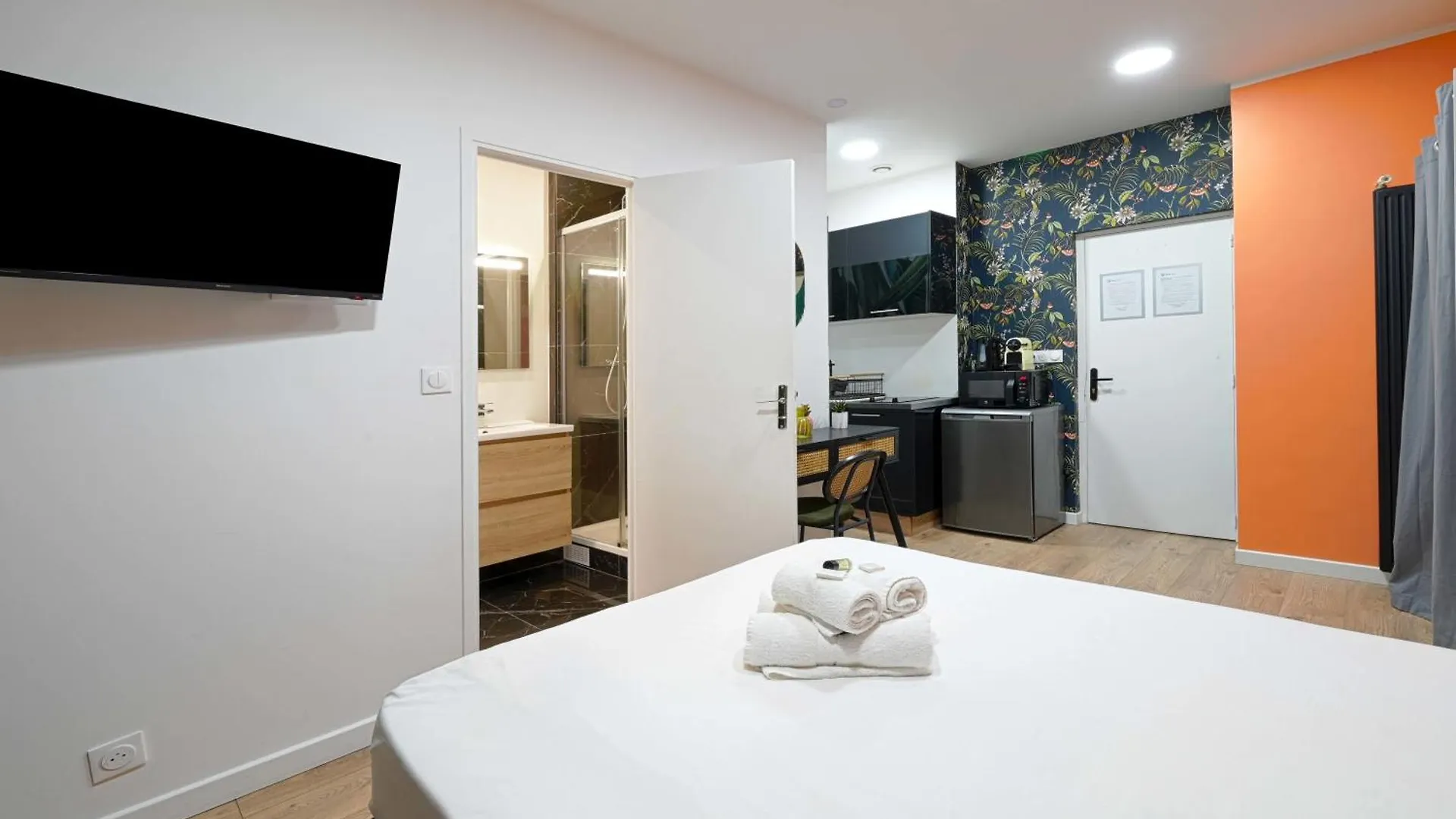 Modern Secure Studio- Perfect For 2- Catacombs Paris Apartment
